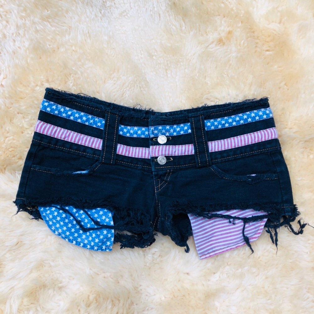 Black denim American flag 🇺🇸 distressed shorts pants
